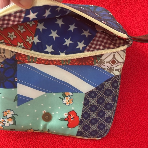 Day Spring Women Purse Simulated Leather - Picture 2 of 3